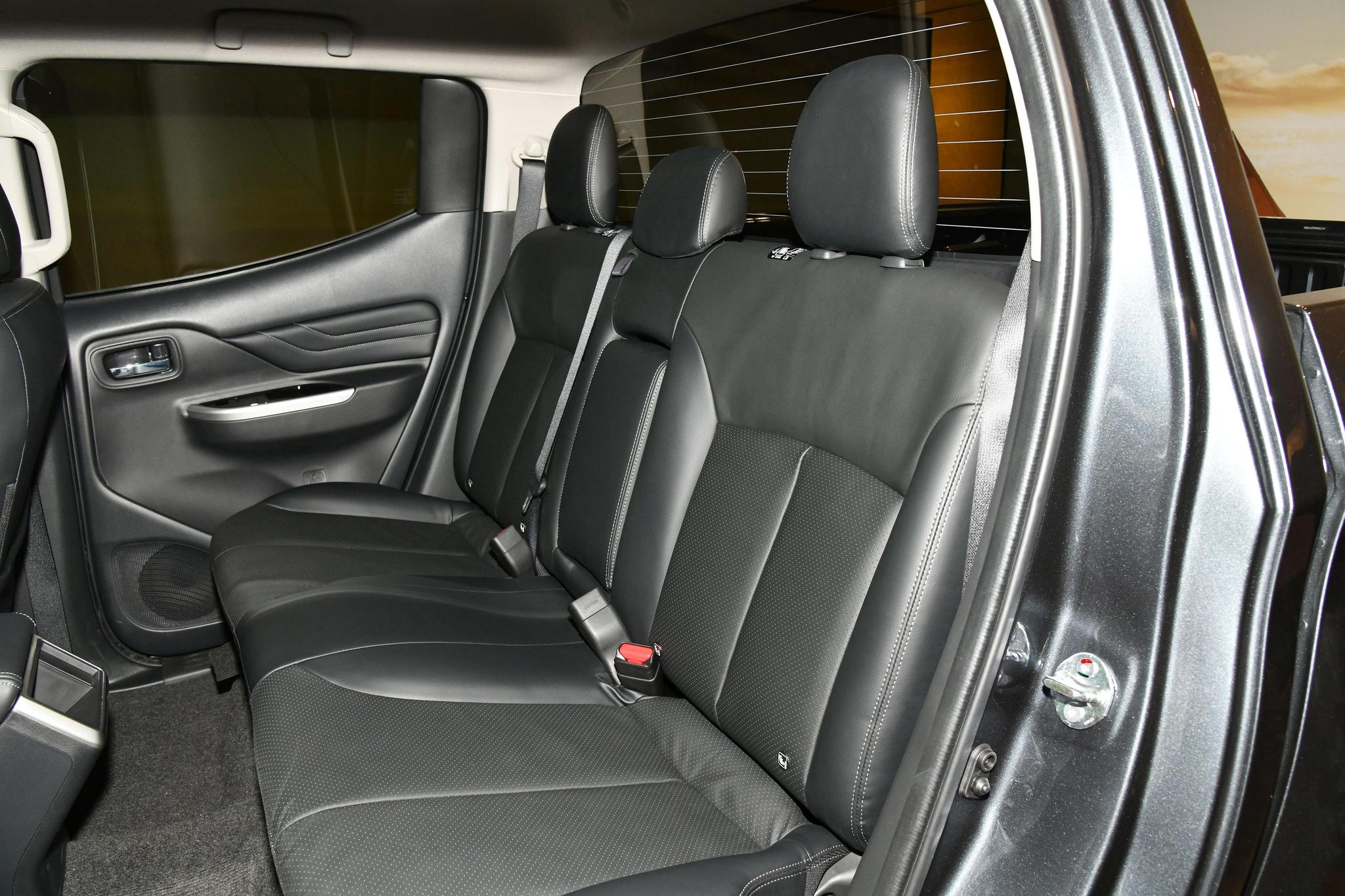 Discover Mitsubishi Mitsubishi L200 Exterior Interior Images.Find all aspects and details of cars.