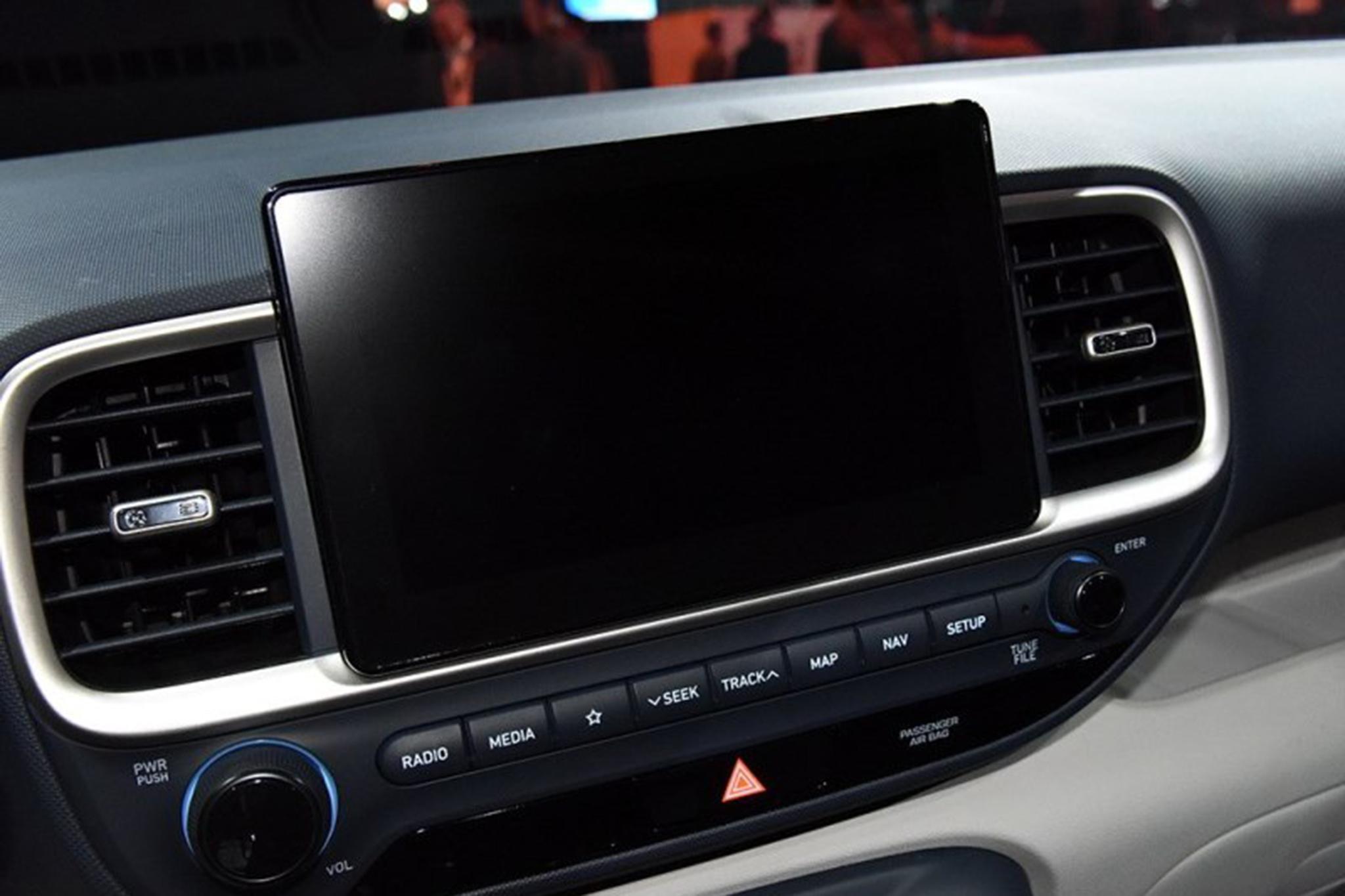 Discover Hyundai Hyundai Venue Exterior Interior Images.Find all aspects and details of cars.