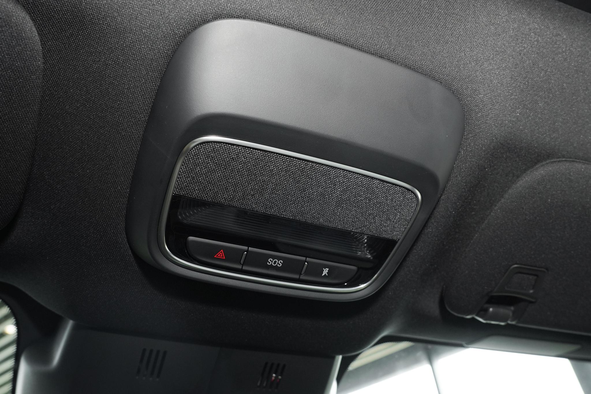 Discover Xpeng Motors XPeng G6 Exterior Interior Images.Find all aspects and details of cars.