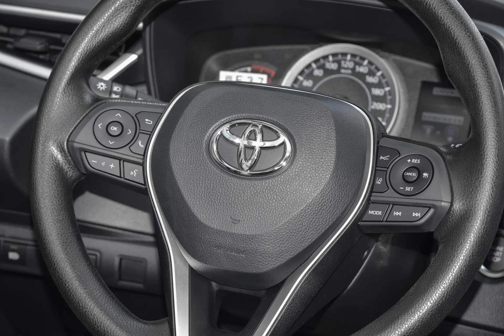 Discover Toyota Toyota Corolla Exterior Interior Images.Find all aspects and details of cars.