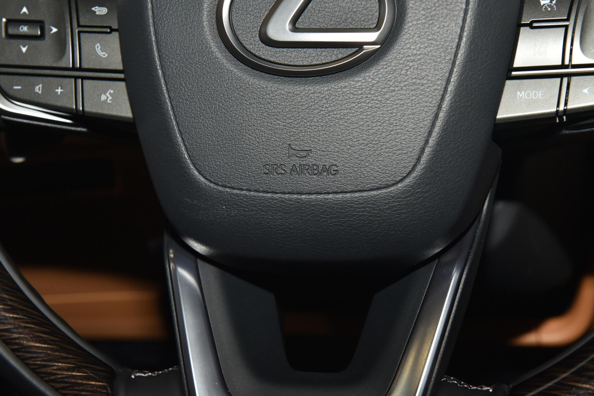 Discover Lexus Lexus LX Exterior Interior Images.Find all aspects and details of cars.