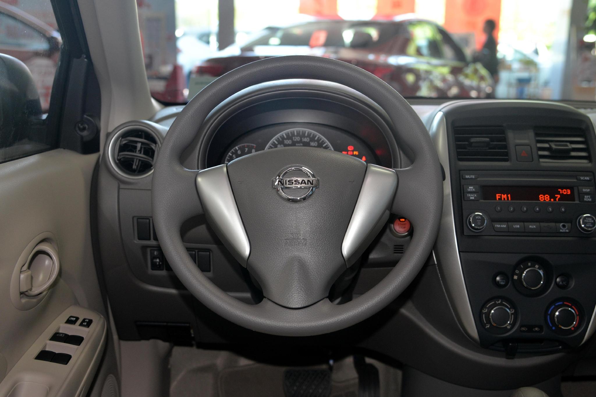 Discover Nissan Nissan Sunny Exterior Interior Images.Find all aspects and details of cars.