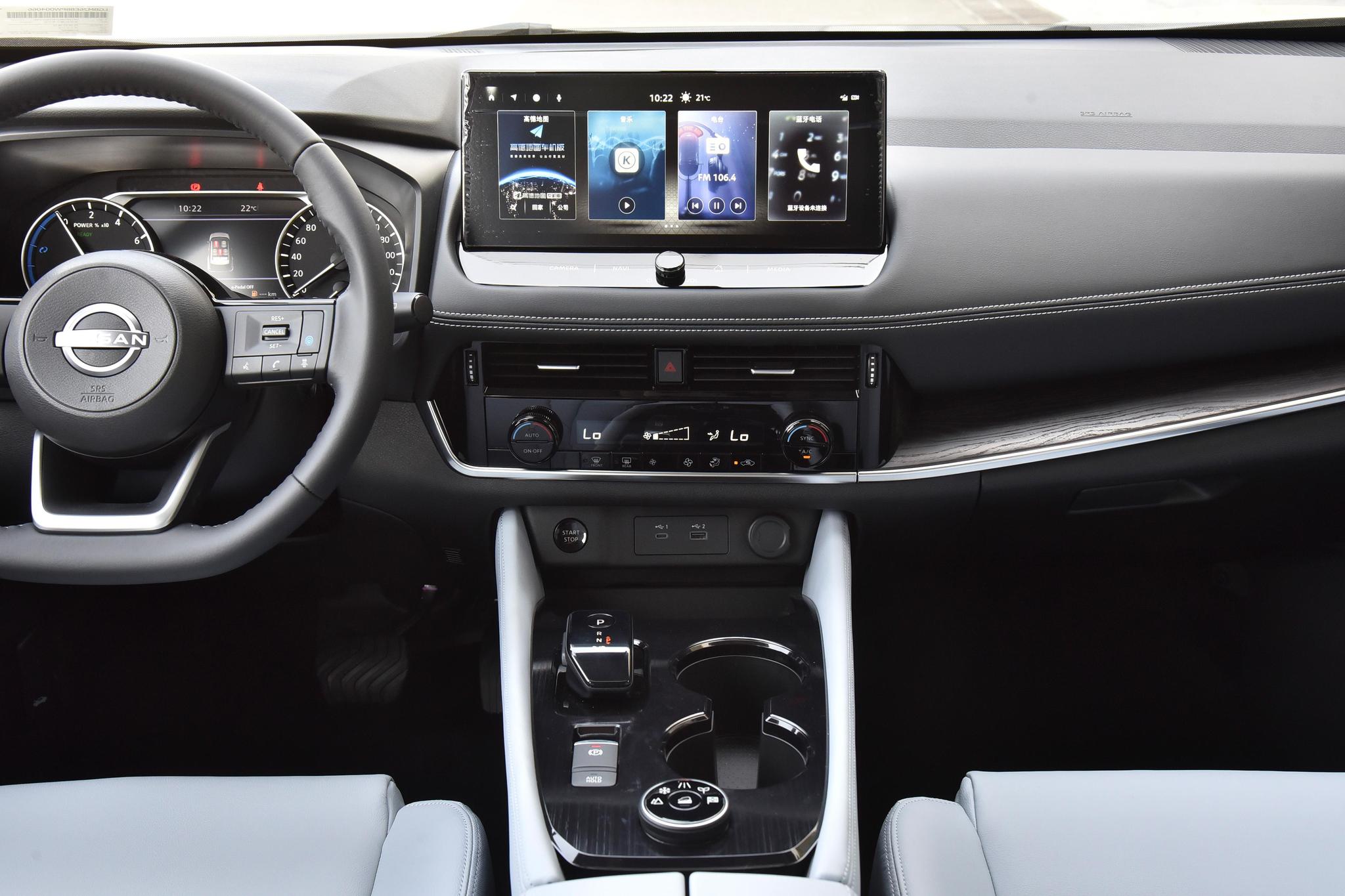 Discover Nissan Nissan XTrail Exterior Interior Images.Find all aspects and details of cars.