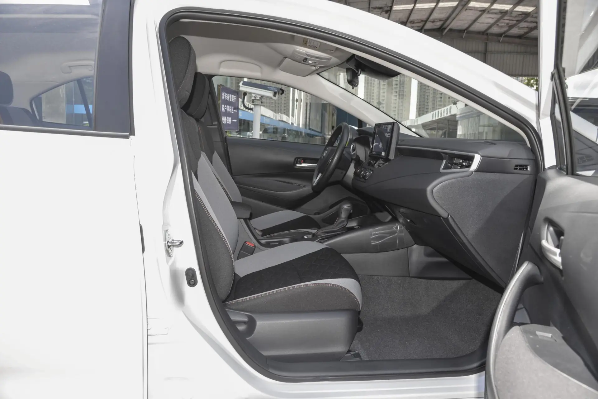 Discover Toyota Toyota Corolla Exterior Interior Images.Find all aspects and details of cars.