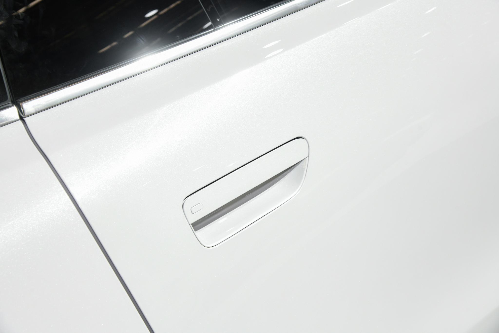 the 13th exterior image of Seres Aito M8.