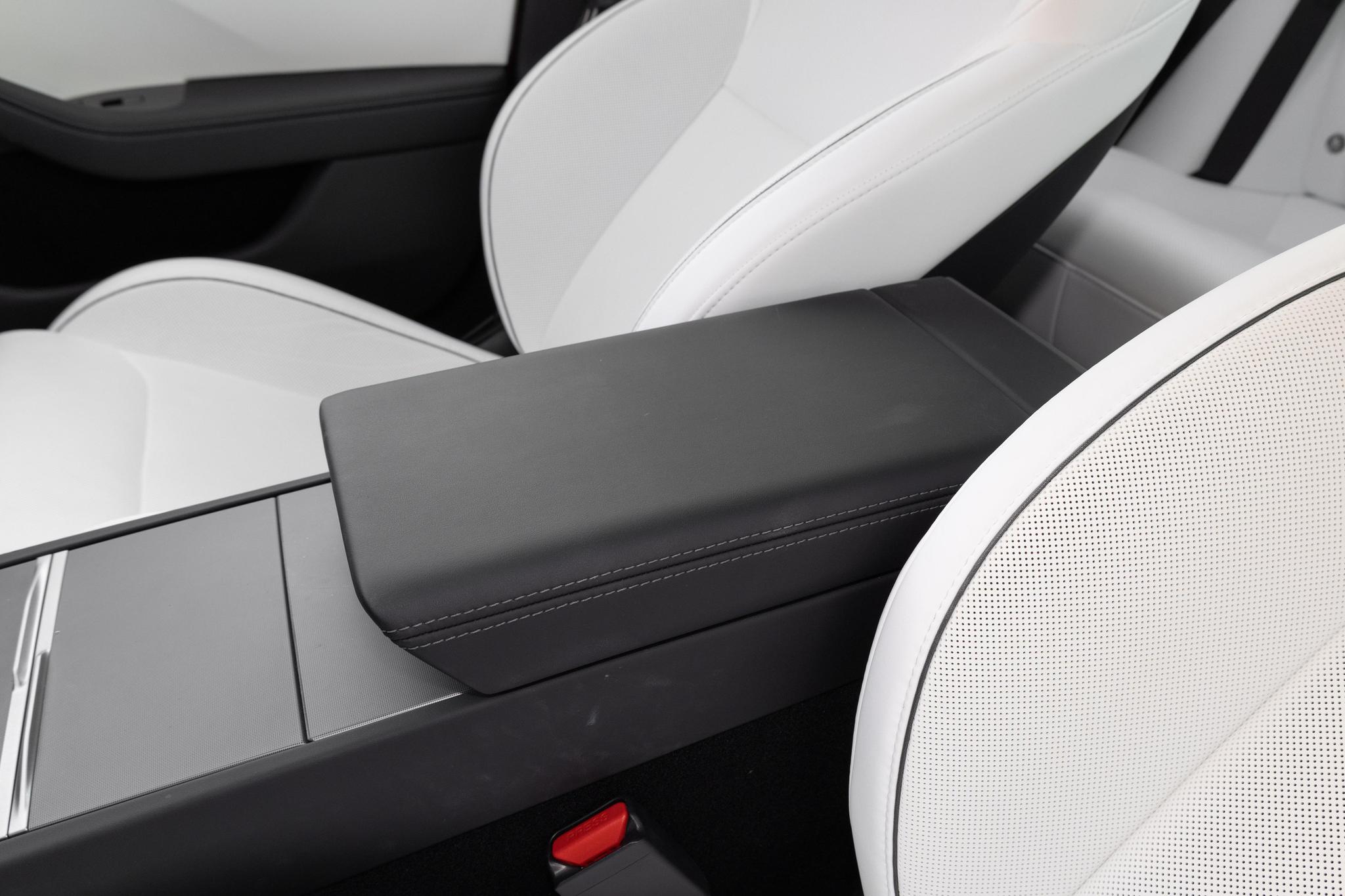 Discover Tesla Tesla Model 3 Exterior Interior Images.Find all aspects and details of cars.