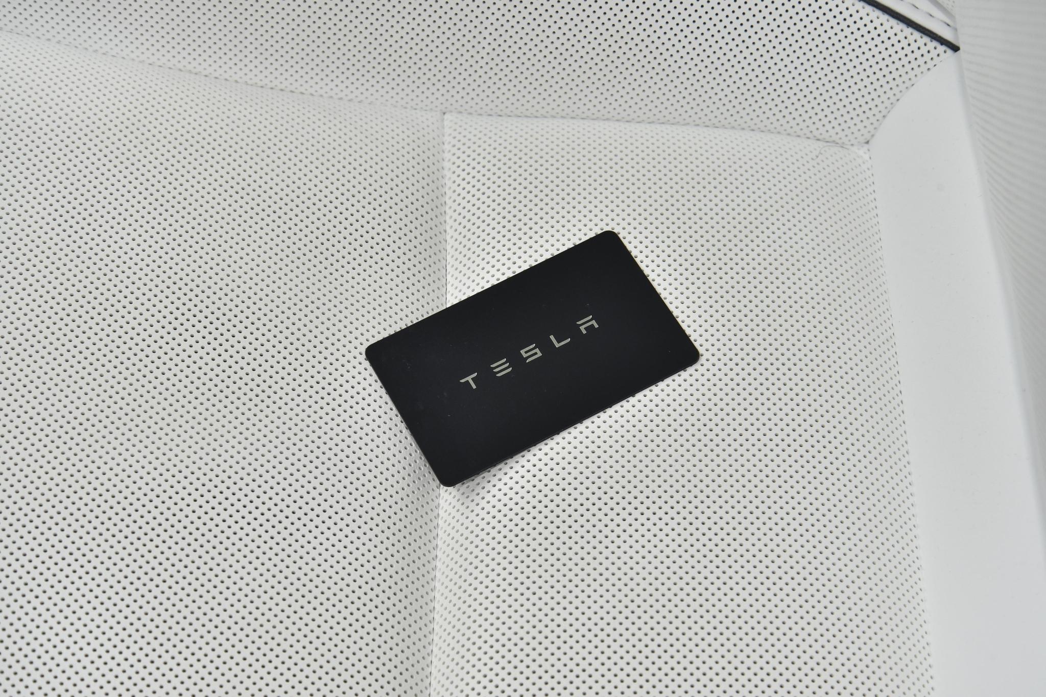 Discover Tesla Tesla Model 3 Exterior Interior Images.Find all aspects and details of cars.