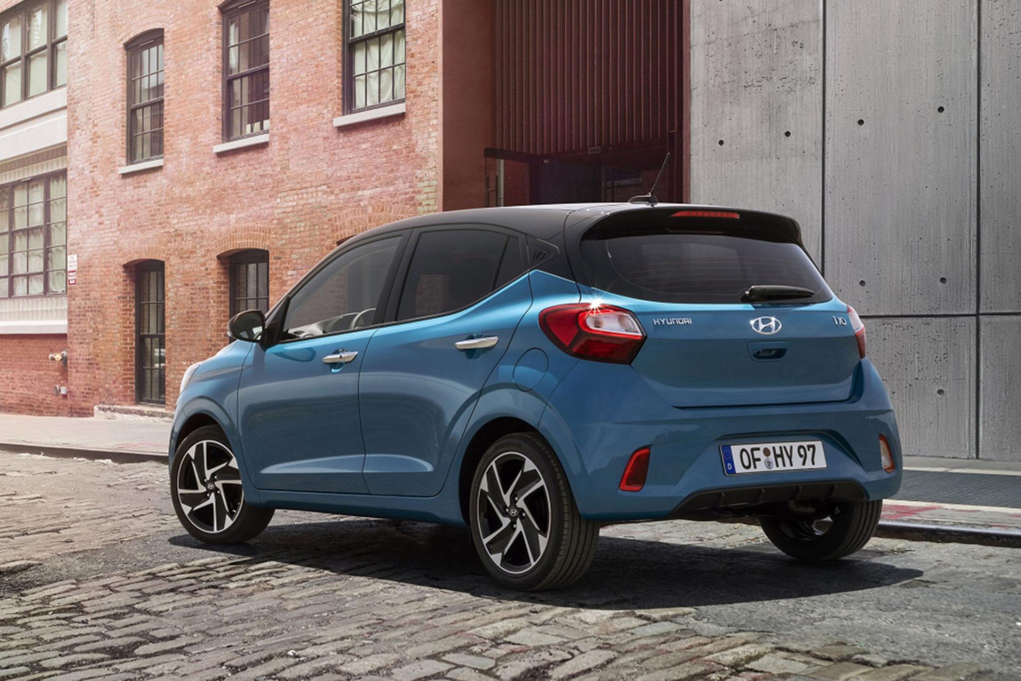 Discover Hyundai Hyundai i10 Exterior Interior Images.Find all aspects and details of cars.