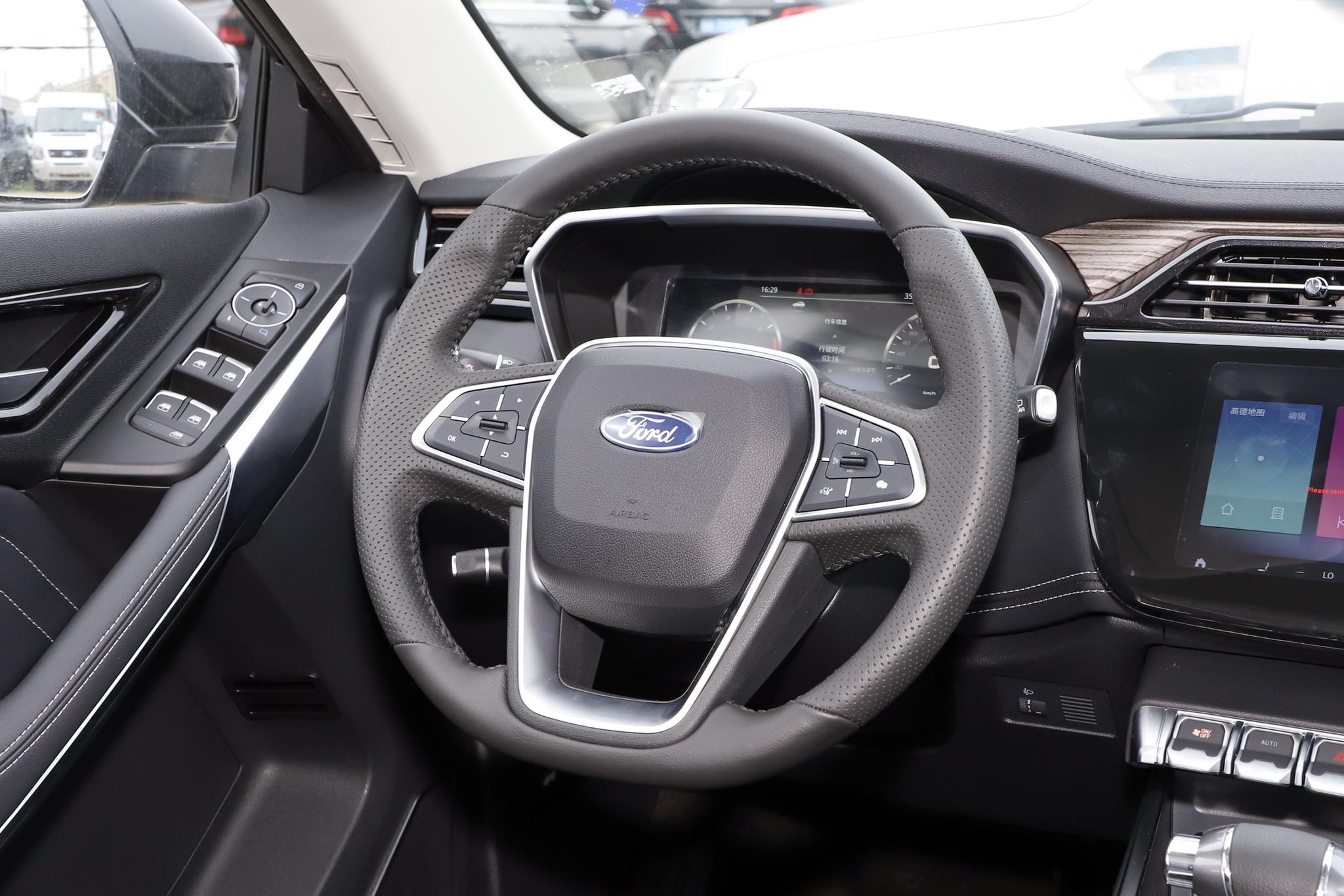 Discover Ford Ford Territory Exterior Interior Images.Find all aspects and details of cars.