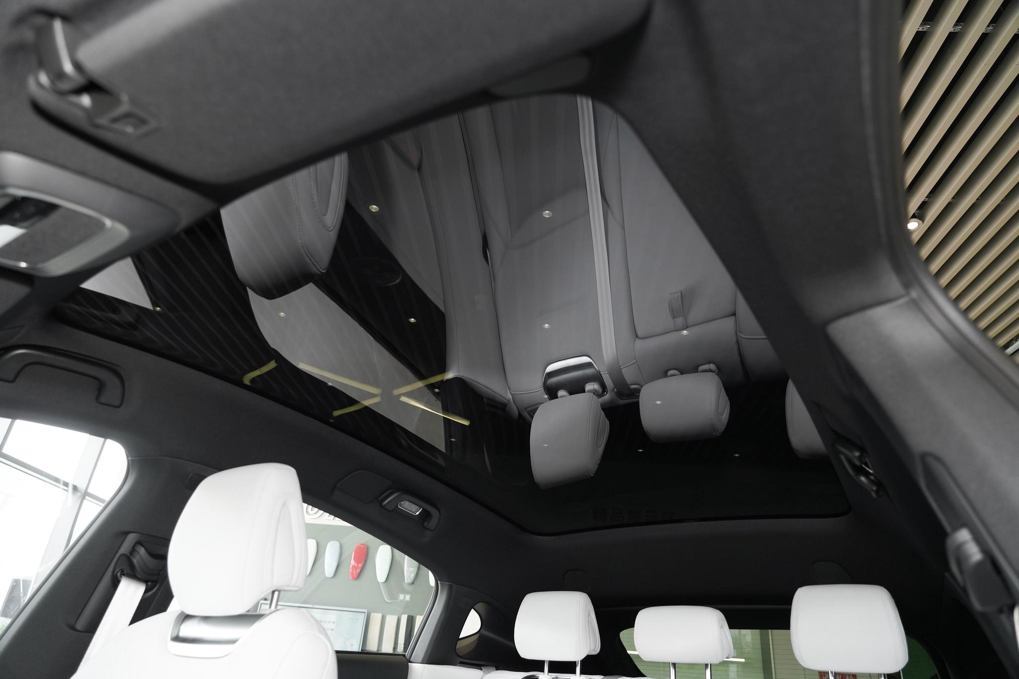 Discover Xpeng Motors XPeng G6 Exterior Interior Images.Find all aspects and details of cars.