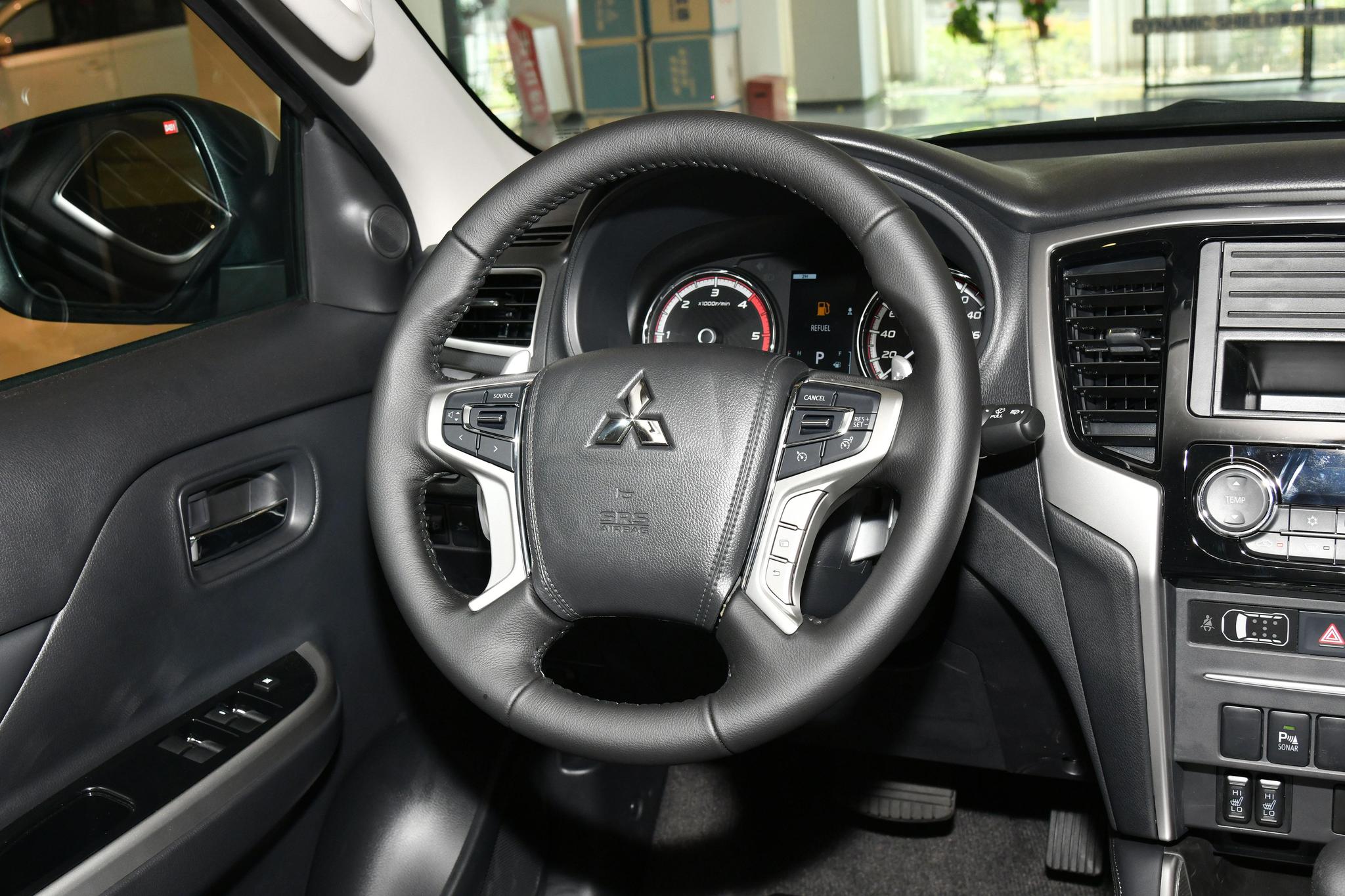 Discover Mitsubishi Mitsubishi L200 Exterior Interior Images.Find all aspects and details of cars.