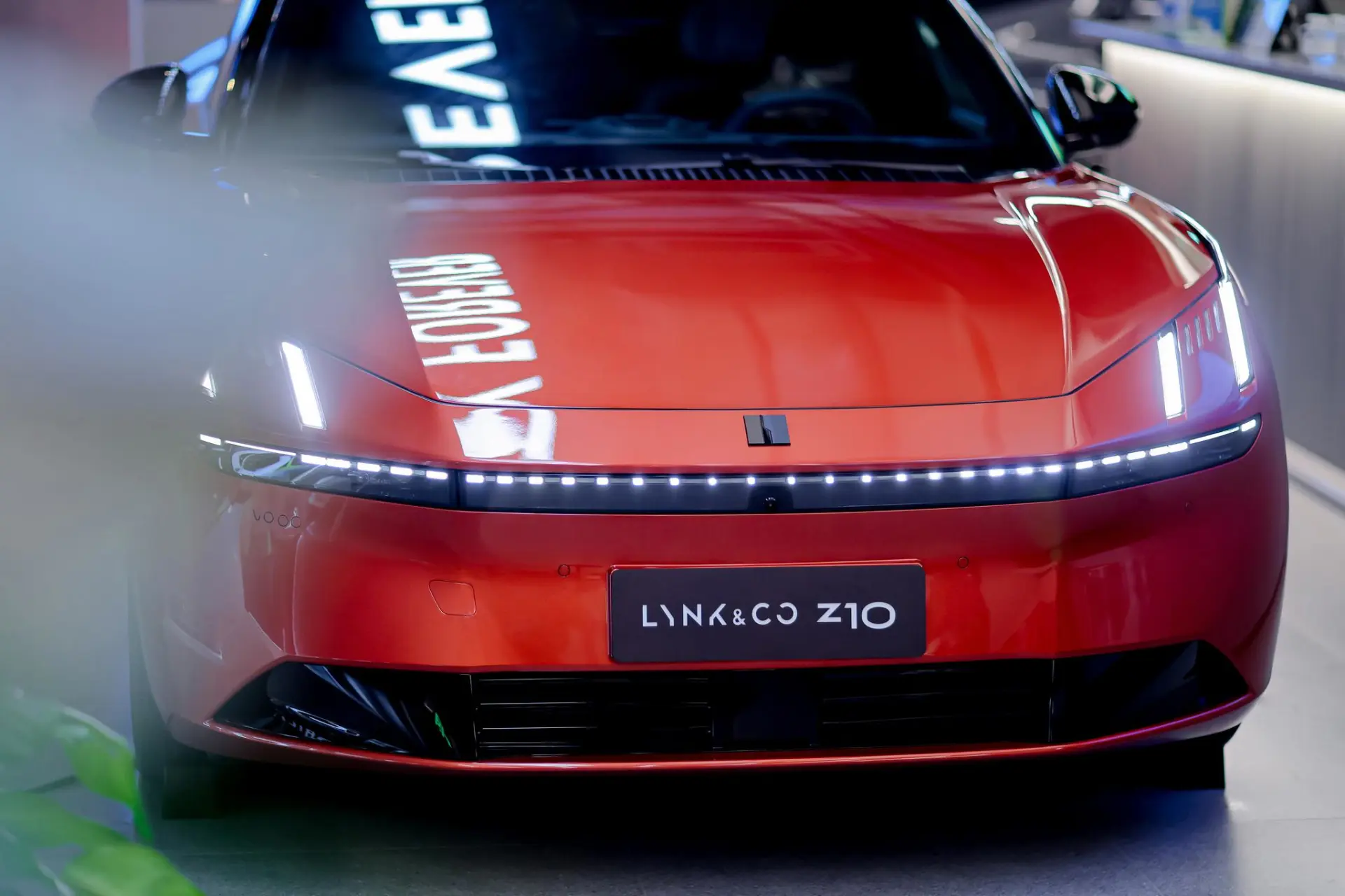 Discover LYNK&CO Lynk & Co Z10 Exterior Interior Images.Find all aspects and details of cars.