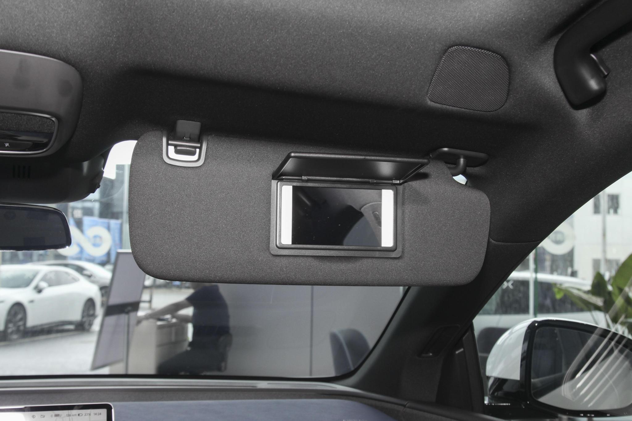 Discover Xpeng Motors XPeng G6 Exterior Interior Images.Find all aspects and details of cars.