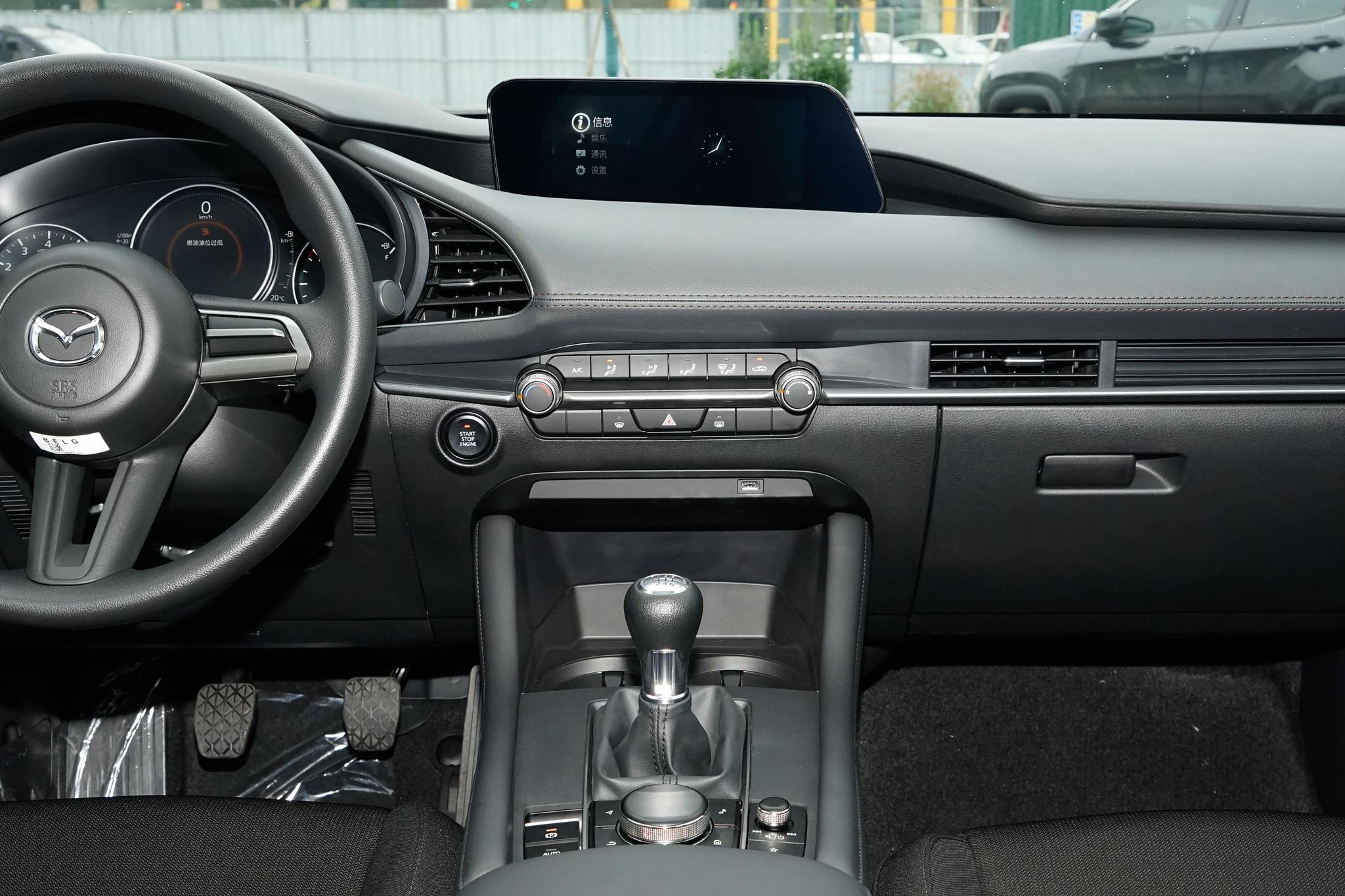 Discover Mazda Mazda 3 Sedan Exterior Interior Images.Find all aspects and details of cars.