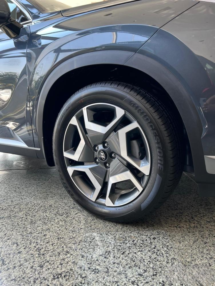 Prices and Offers for Hyundai Palisade 2024 with Tax Discount and Free Maintenance