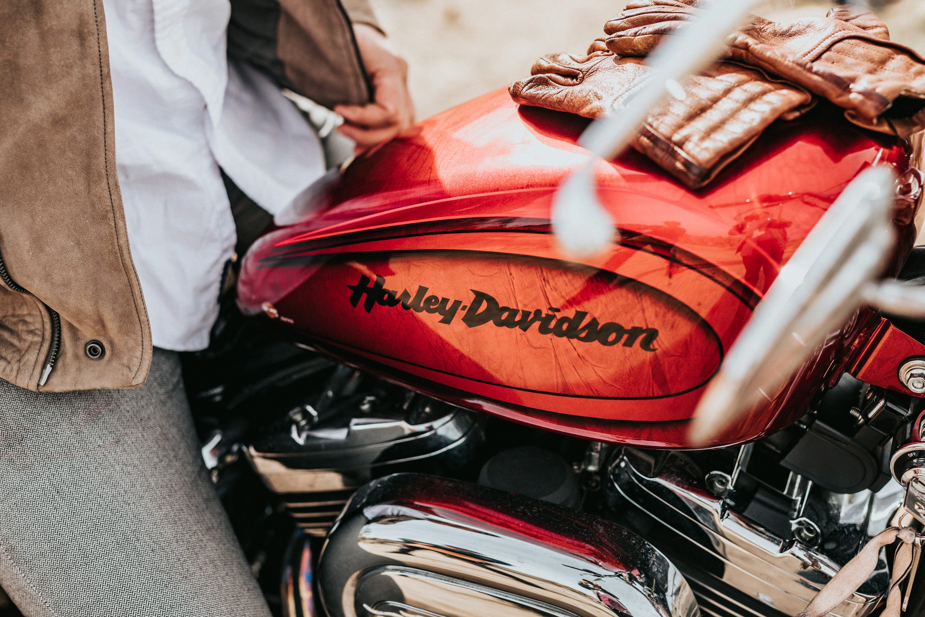 red and black Harley-Davidson motorcycle tank