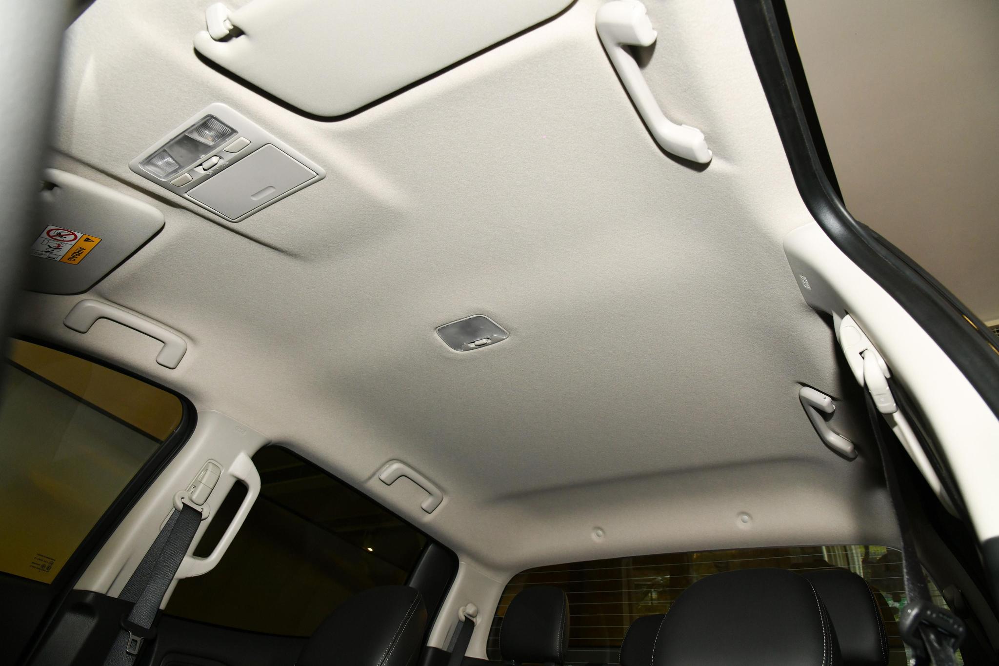 Discover Mitsubishi Mitsubishi L200 Exterior Interior Images.Find all aspects and details of cars.