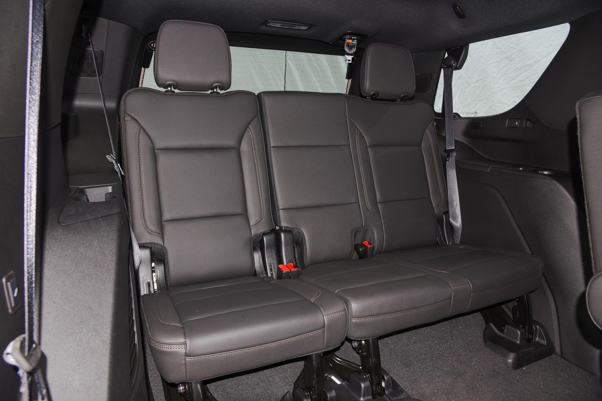 Discover Chevrolet Chevrolet Tahoe Exterior Interior Images.Find all aspects and details of cars.