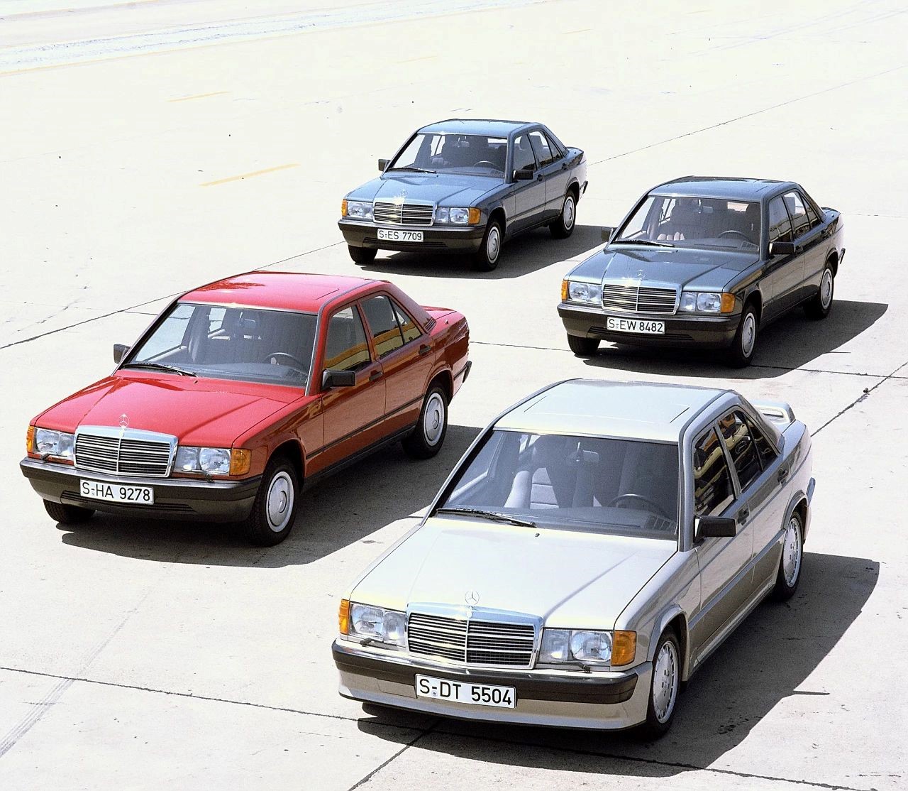 Italian car designer Bruno Sacco, who designed many classic cars, has profoundly influenced the brand image and future direction of Mercedes-Benz.