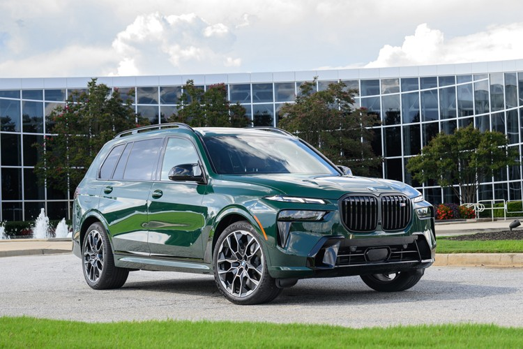 Exploring the Appeal of the BMW X7 Electric Vehicle