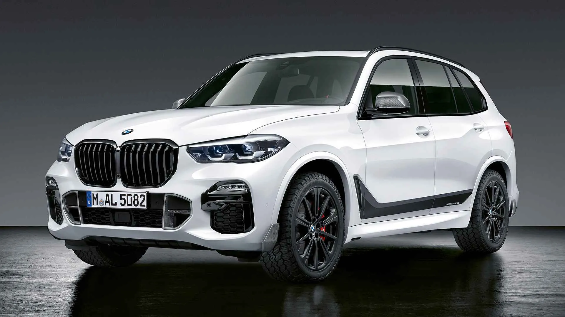 أسباب اهتزاز عجلة القيادة في BMW X5 أثناء الكبح وحلولها