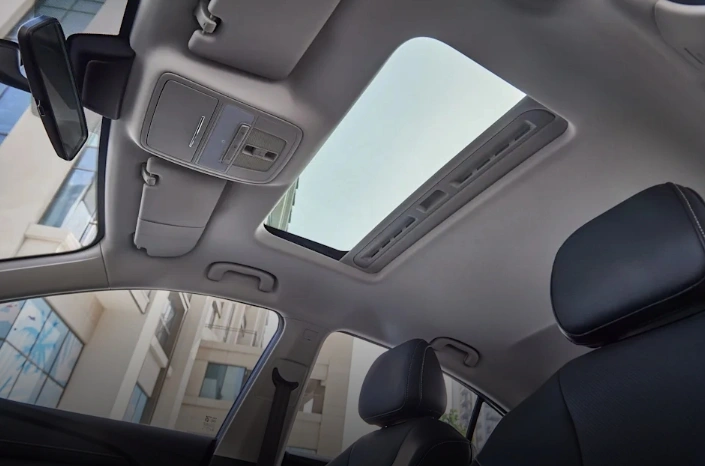 MG5's electric sunroof