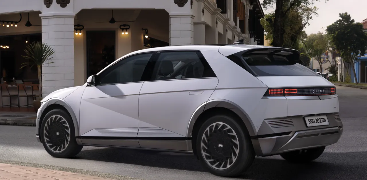 compress كيف تختار سيارة جيدة تعمل بالطاقة المتجددة