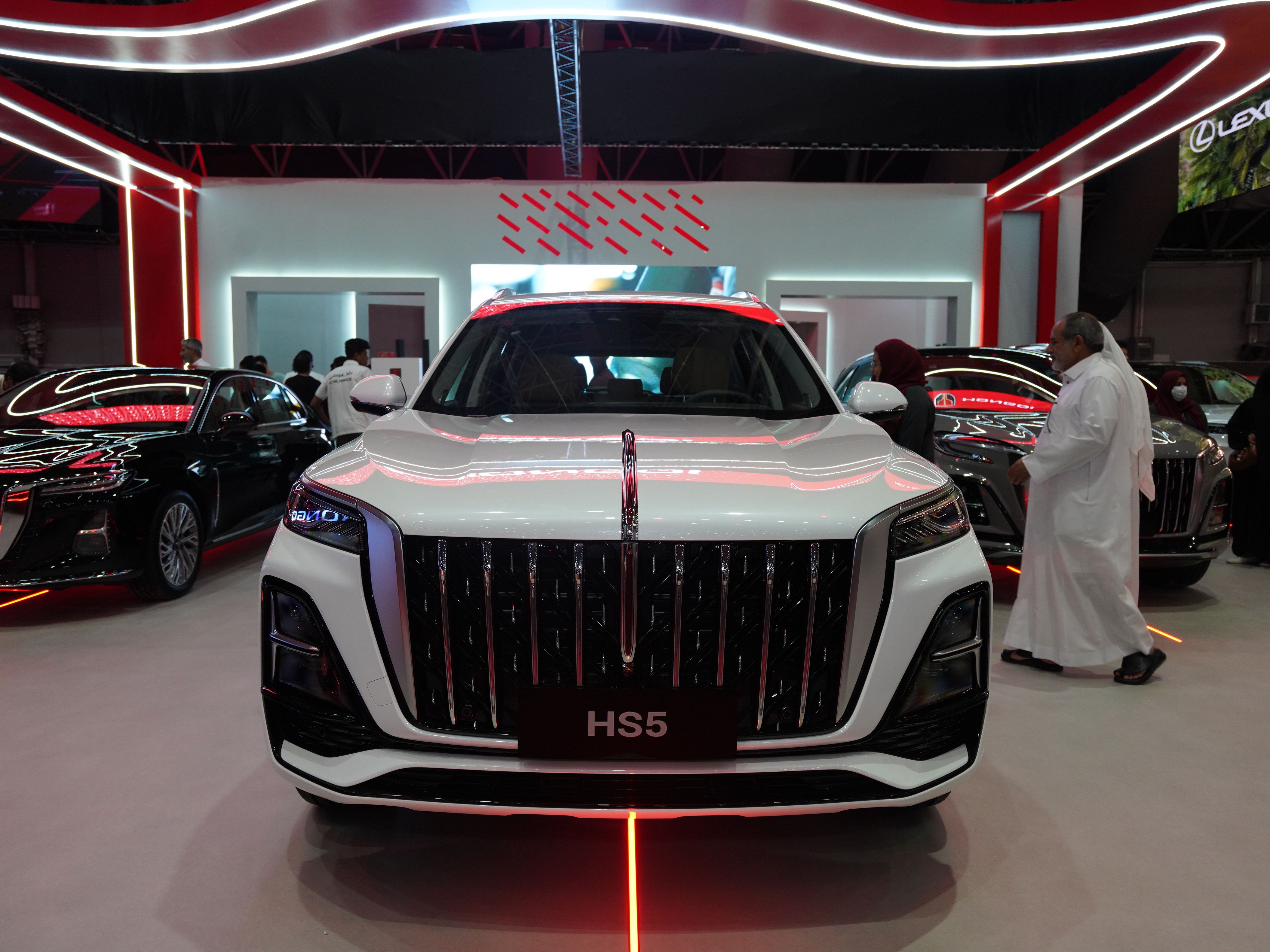 2025 Hongqi HS5