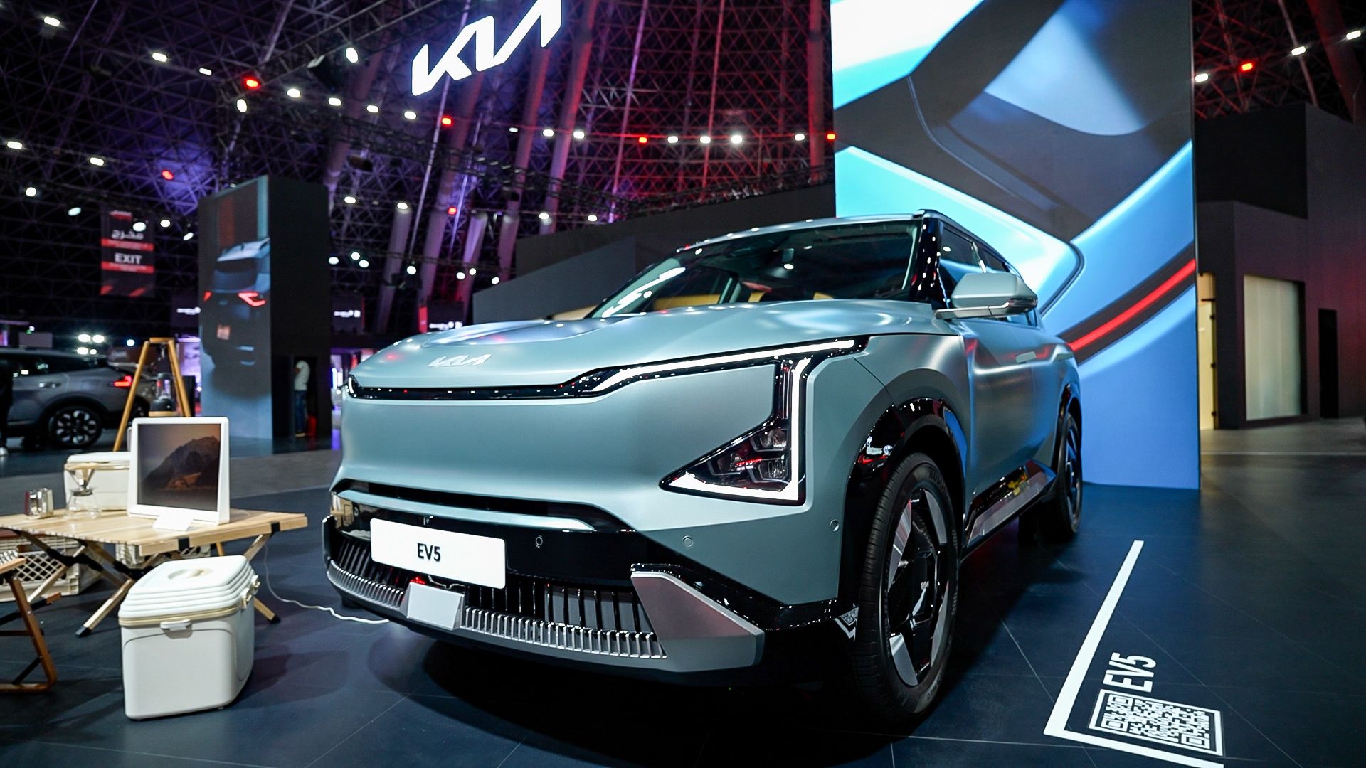 On a full charge, the Kia EV5 can achieve a combined range of 500 kilometers