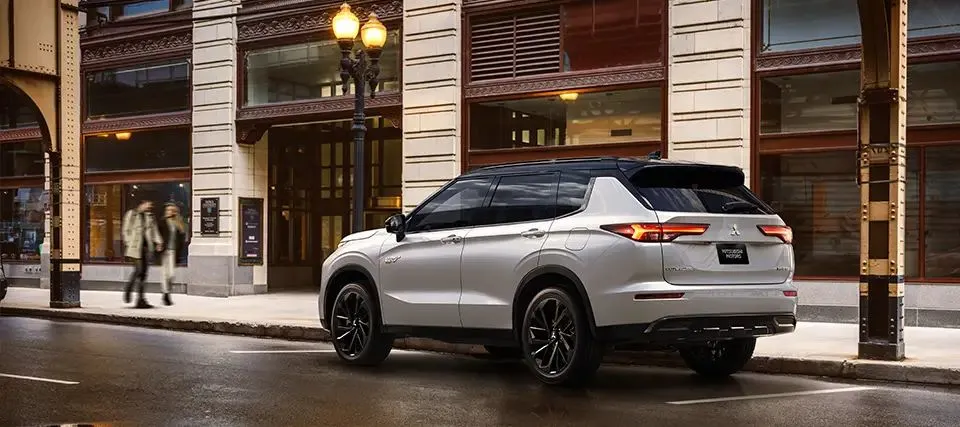 Mitsubishi has unveiled the 2025 Outlander Hybrid in Europe, featuring significant aesthetic and mechanical updates to enhance overall performance and range.