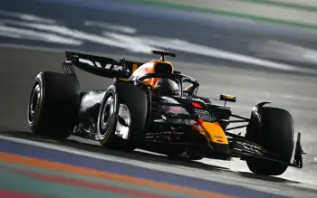 max-verstappen-dominates-at-qatar-grand-prix