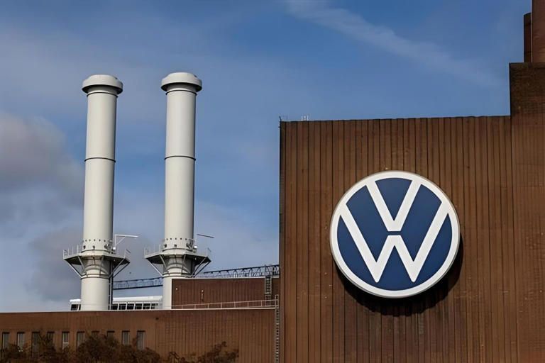 Volkswagen Announces 35,000 Job Cuts, Production Moves to Mexico