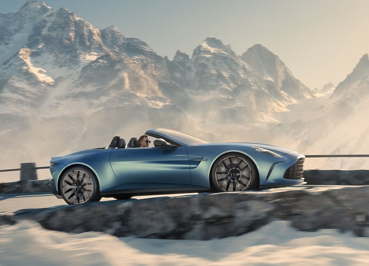 Aston Martin introduces the new Vantage Roadster, available in three striking new paint colors. 