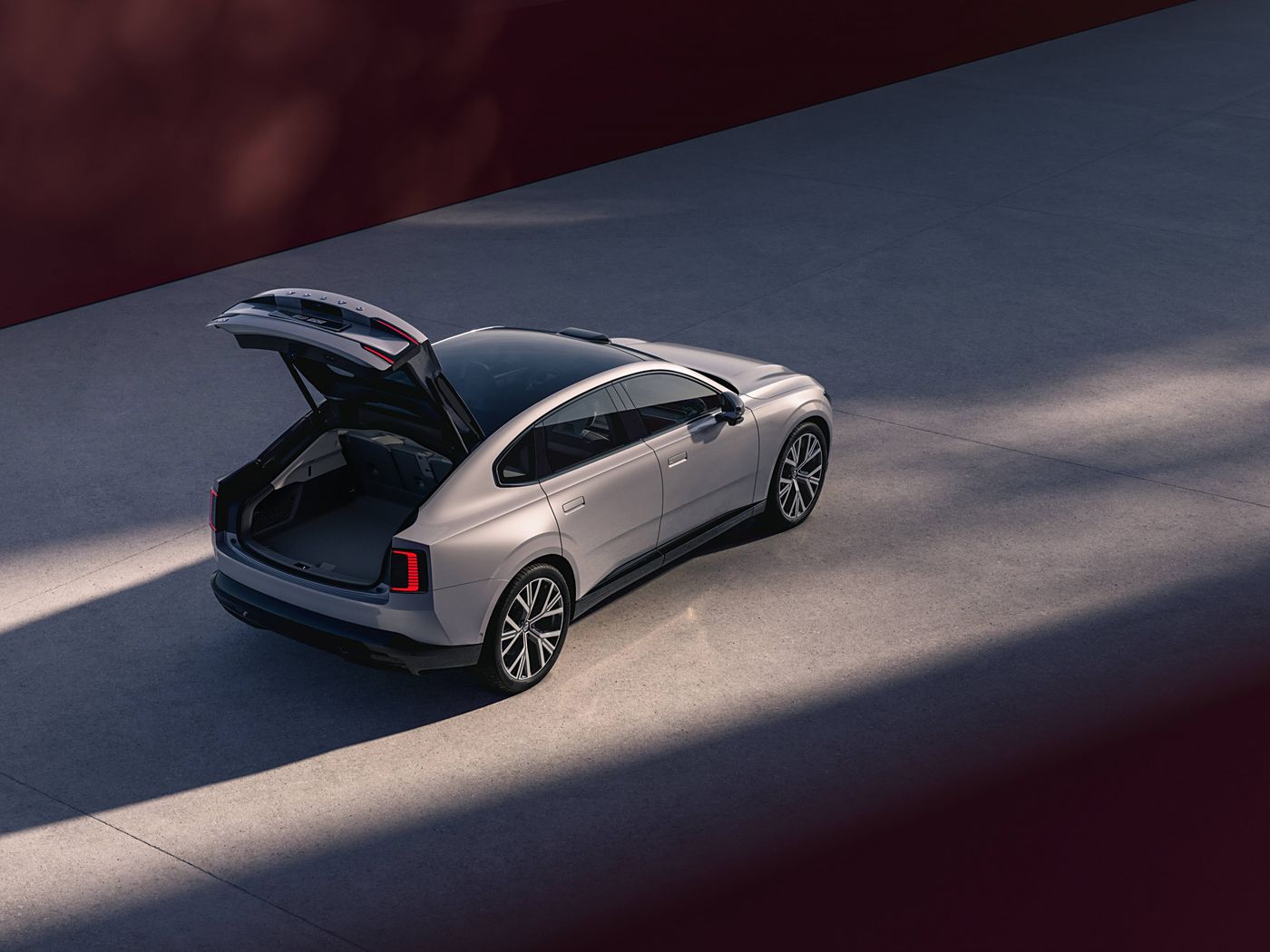 Volvo ES90 Global Debut: A Blend of Sedan and SUV, Launching Later This Year