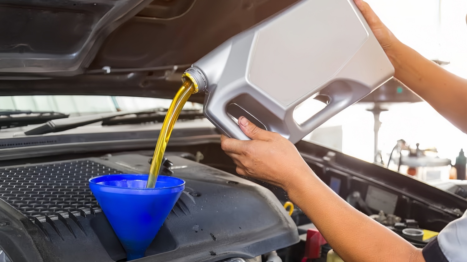 Learn how often to change your engine oil based on driving habits and climate to keep your engine running smoothly and efficiently.