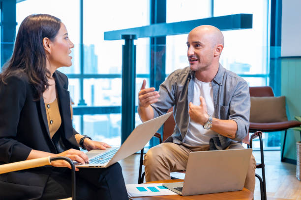 Discover required documents, digital processes, common mistakes to avoid, and legal requirements for vehicle registration transfer.