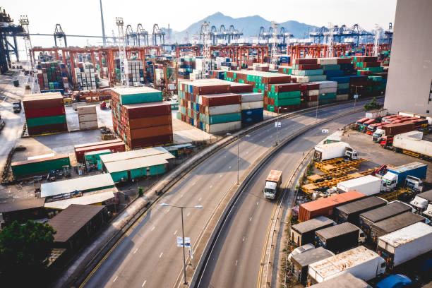Discover how to import a car from USA to UAE in 2025 with our step-by-step guide