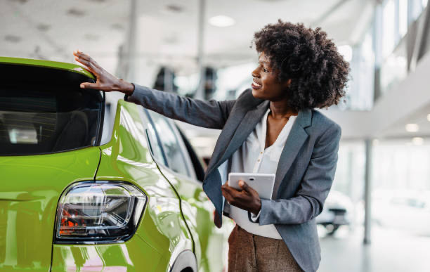Discover the essential features of saloon cars in 2025. Learn why modern sedans remain popular for comfort