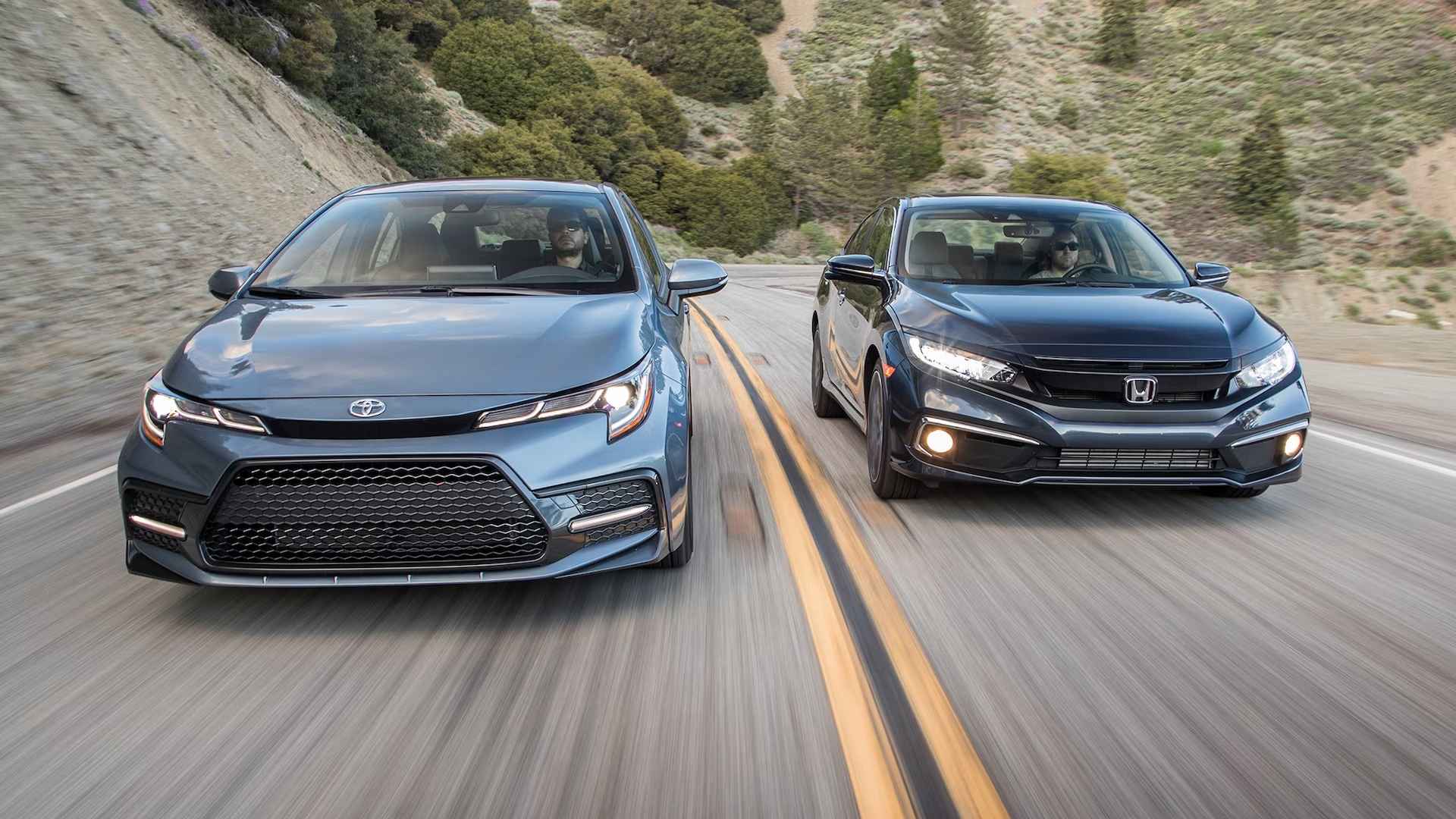 مقارنة شاملة بين تويوتا كورولا وهوندا سيفيك 2025 مع تحليل اقتصادي شامل لأداء السيارات واستهلاك الوقود وتكاليف الصيانة