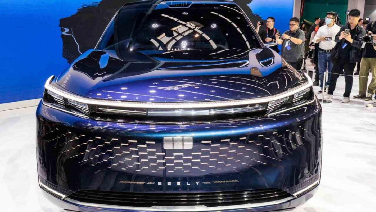 A futuristic hybrid SUV with smart technology and luxury features, meet the all-new Geely Galaxy Starship 9. 