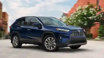 2025-toyota-rav4-horsepower-what-drivers-need-to-know-now