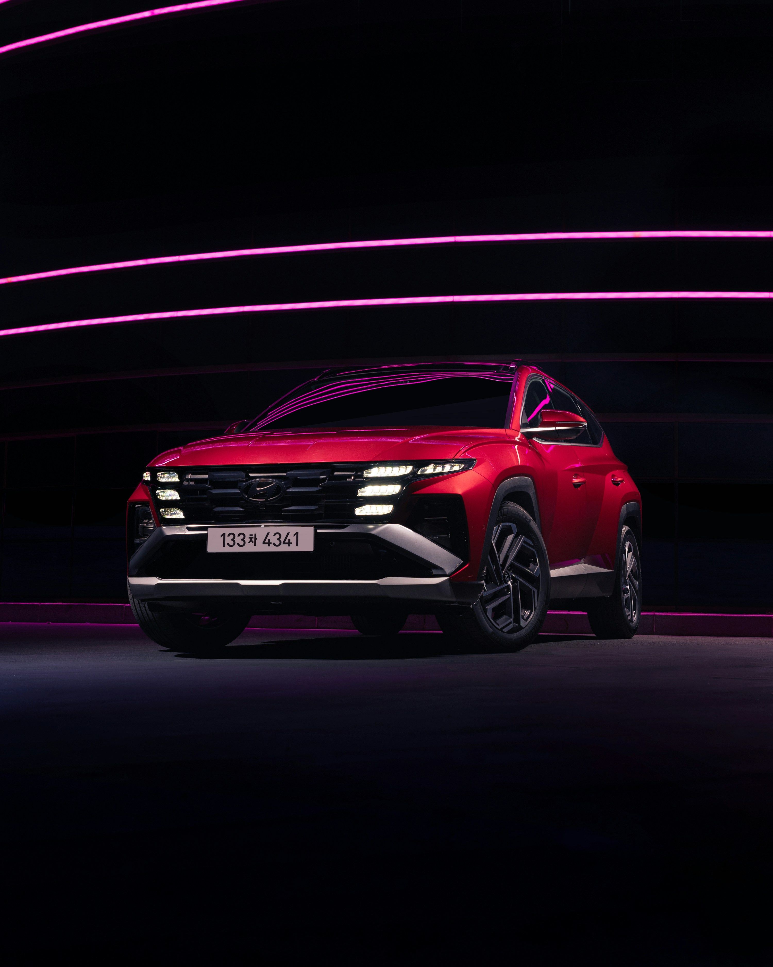 RAV4 مقابل توسان 2025:دليل المقارنة الذكي لاختيار السيارة المثالية