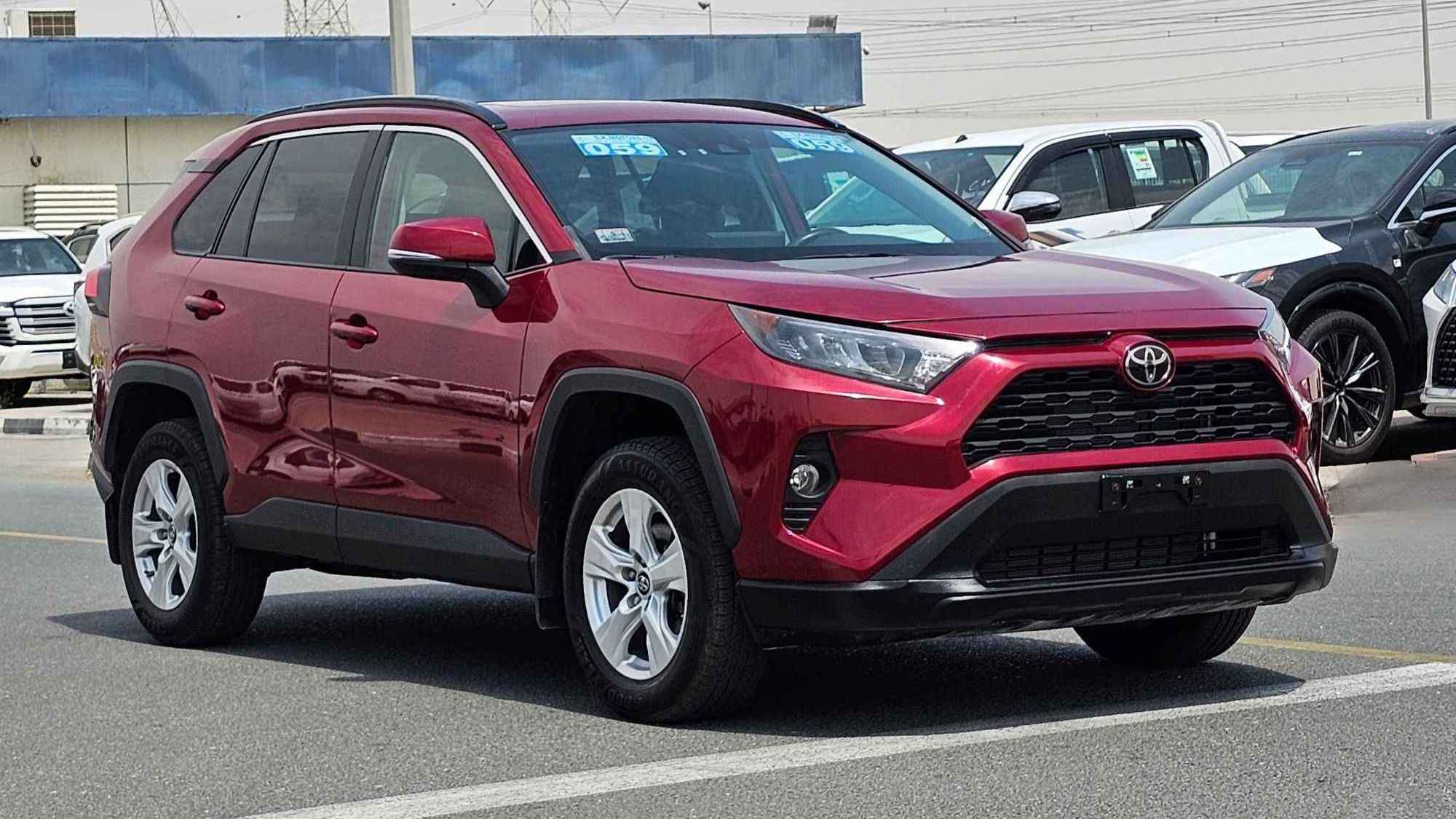 Confused between Toyota Urban Cruiser and RAV4? Discover key differences in pricing, fuel efficiency, and urban maneuverability for 2025 models. Make the right SUV choice today.