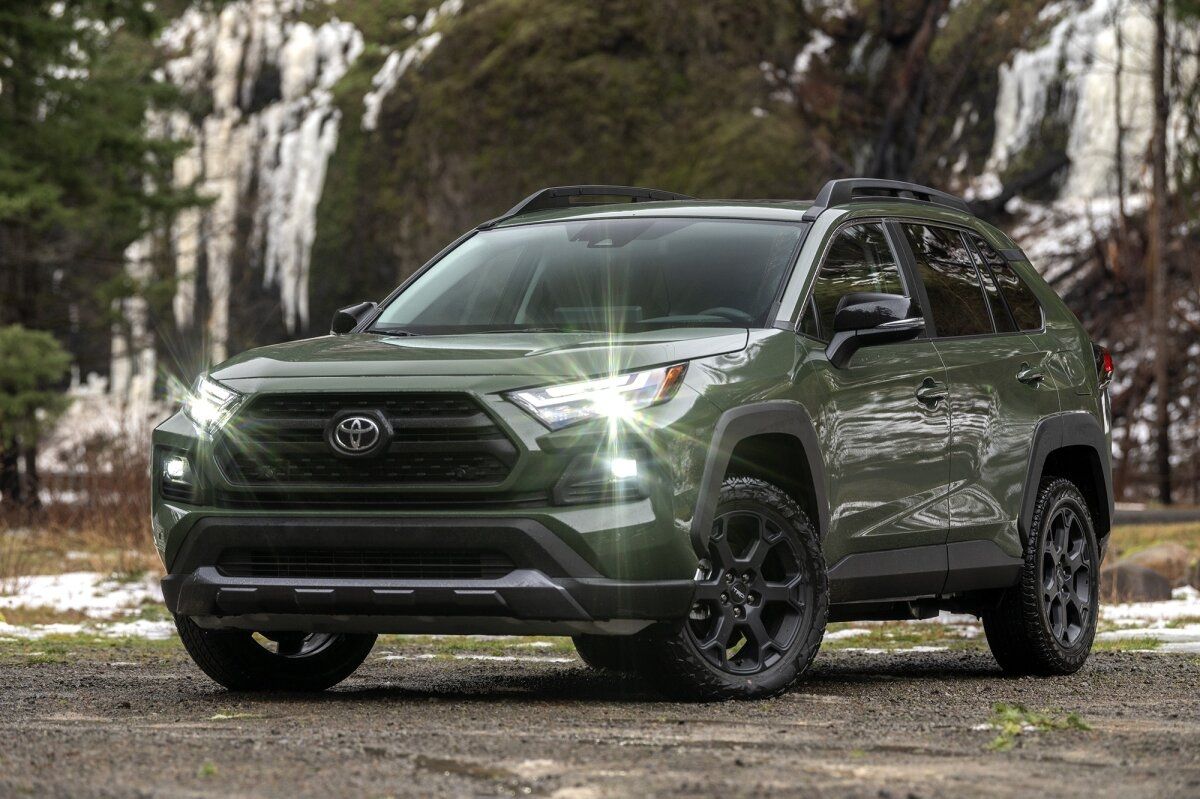 تويوتا RAV4 استهلاك الوقود في الإمارات 2025:كل ما تحتاج معرفته للتوفير