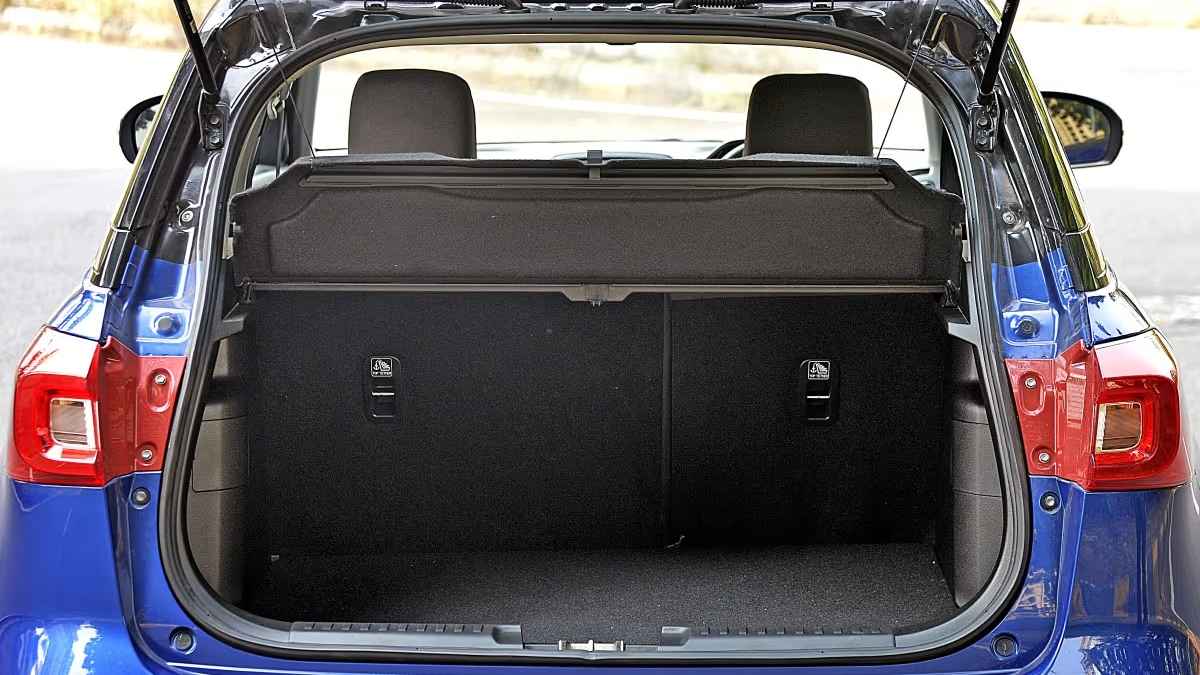 Discover how the 2025 Toyota Urban Cruiser boot space delivers 326L of flexible cargo capacity, with clever storage hacks and seat-folding tips