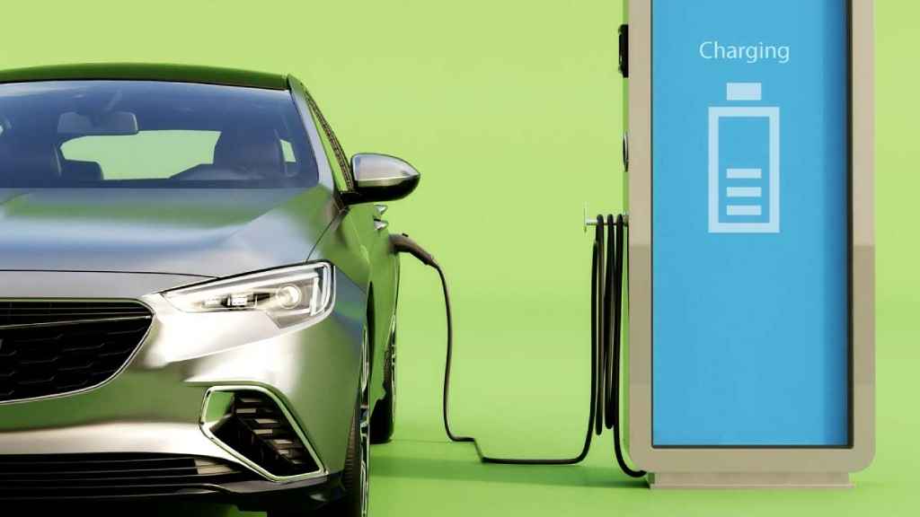 Learn how to extend your EV’s range with smart driving habits, maintenance tips, and energy-saving tricks for everyday use and long trips.