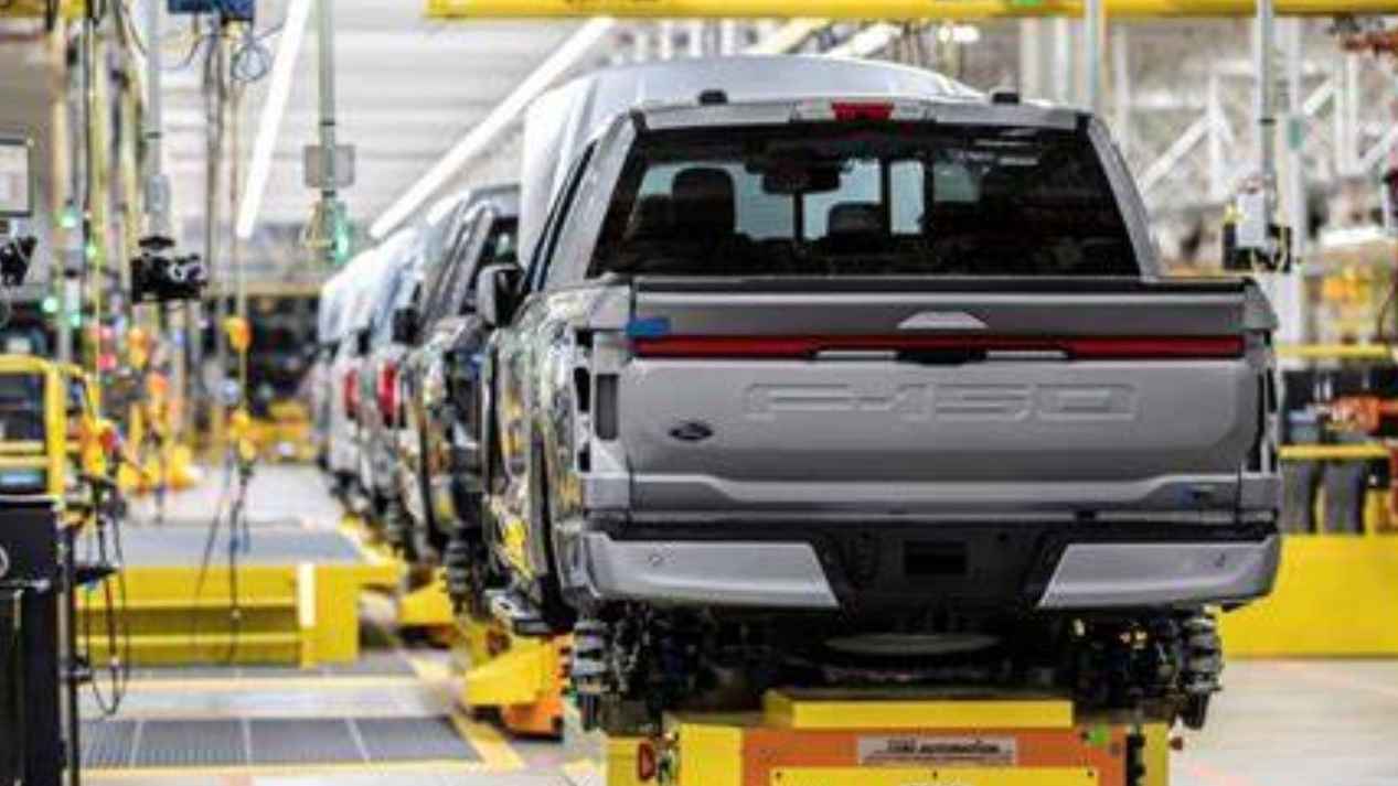 Scandals rocked the auto industry in 2024-2025, including theft at Ford, corruption in F1, and emissions cheating at BMW & Toyota. Urgent need for cha