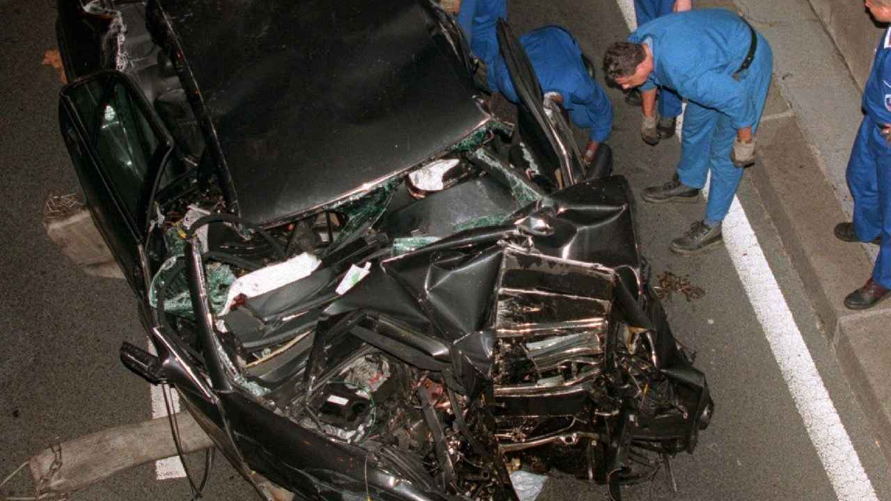 Tragic car crashes claimed the lives of global and Arab celebrities—reminding us that no one is immune to road risks. Drive safe, always.