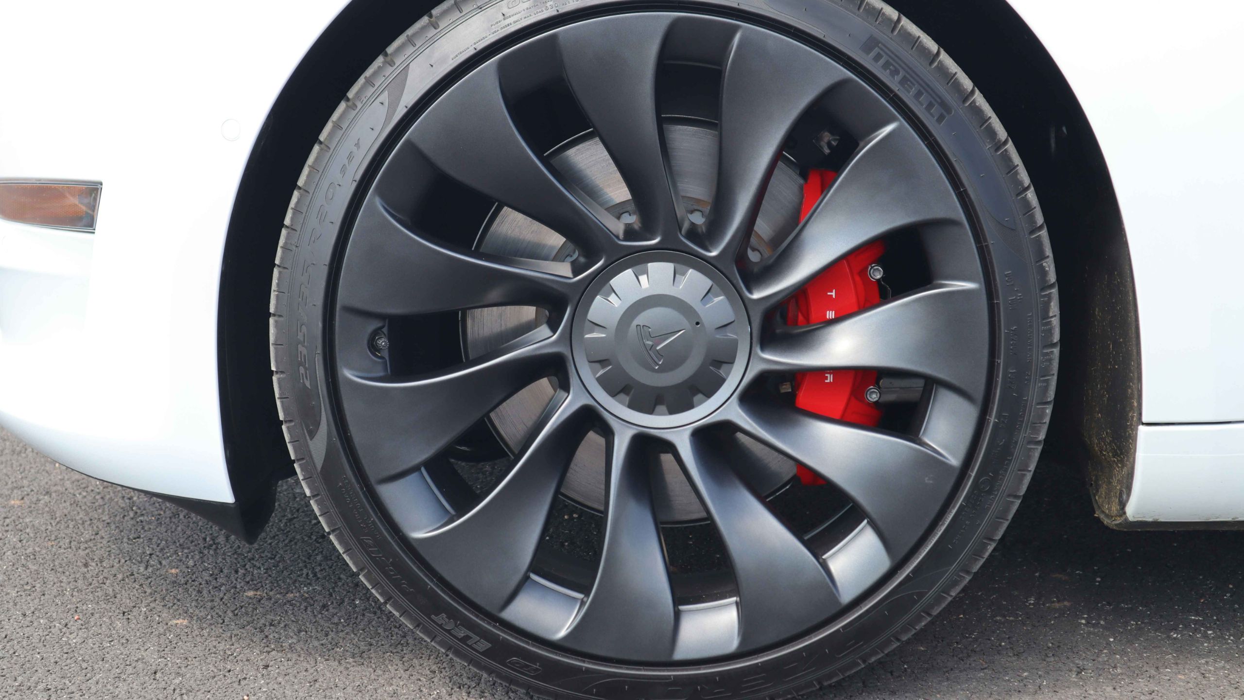 Discover the correct Tesla Model Y tire size for 2025 models, learn maintenance tips, and explore upgrade options to enhance your EV's handling