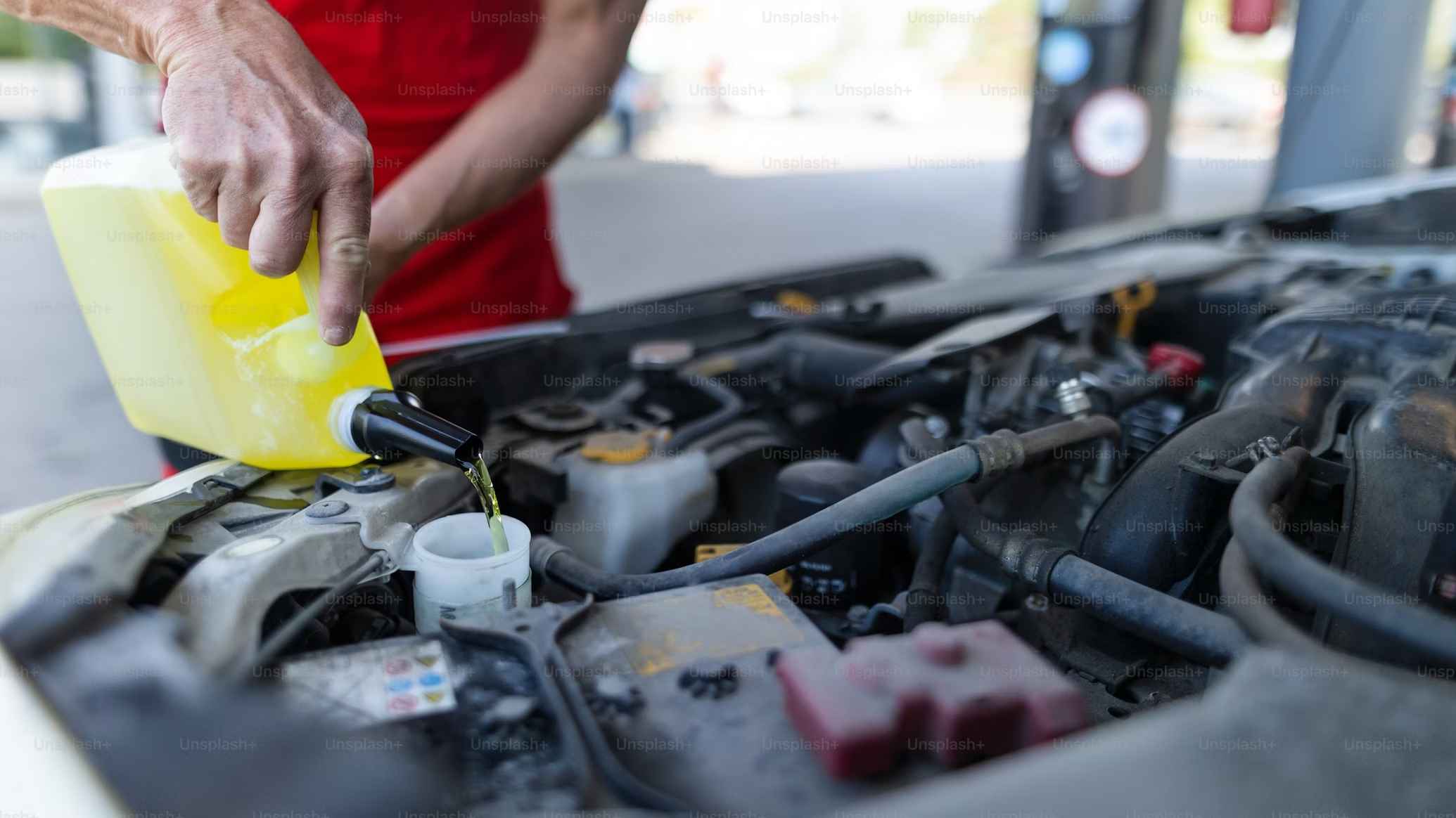 Learn how to maintain your 2025 Honda Accord's coolant system efficiently. Discover top tips for checking levels, choosing the right coolant